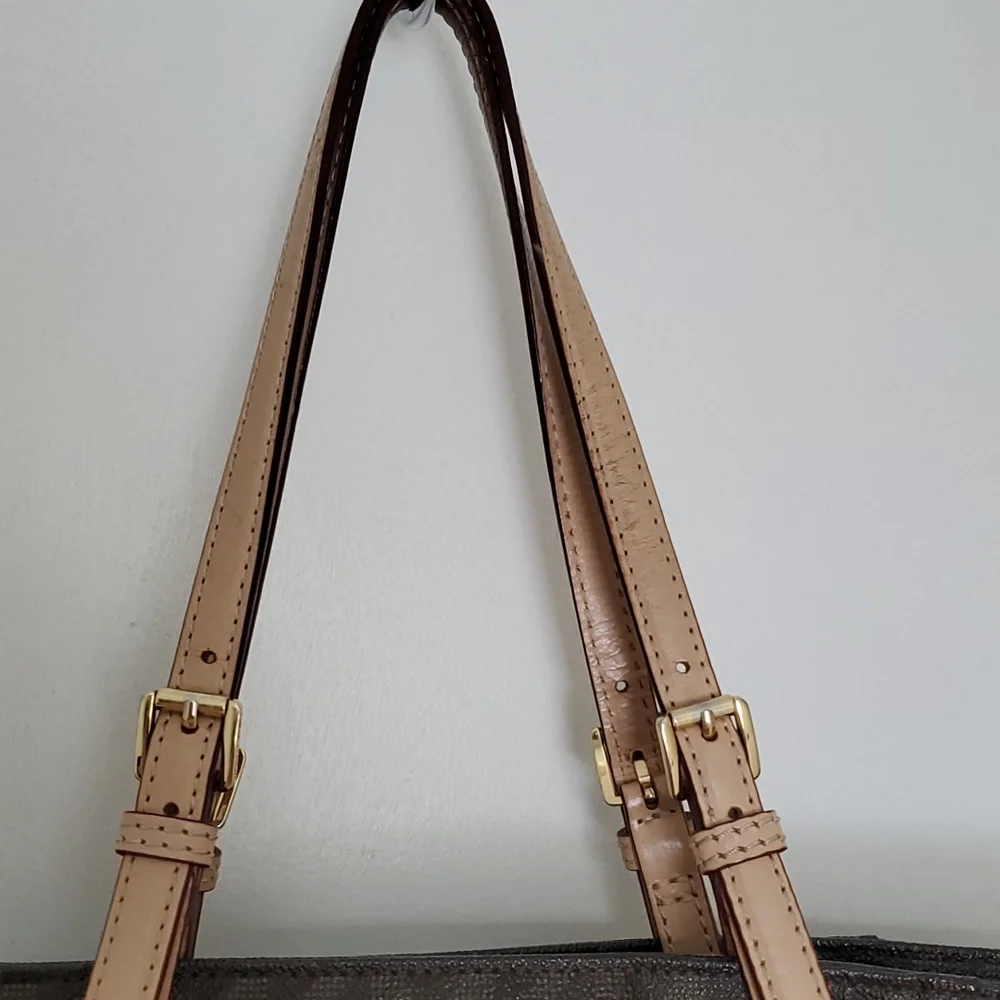 Michael Kors Signature Jet Set Travel Shoulder Bag - Picture 5 of 12